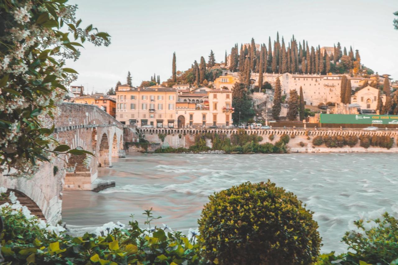 Suite Ponte Pietra فيرونا المظهر الخارجي الصورة